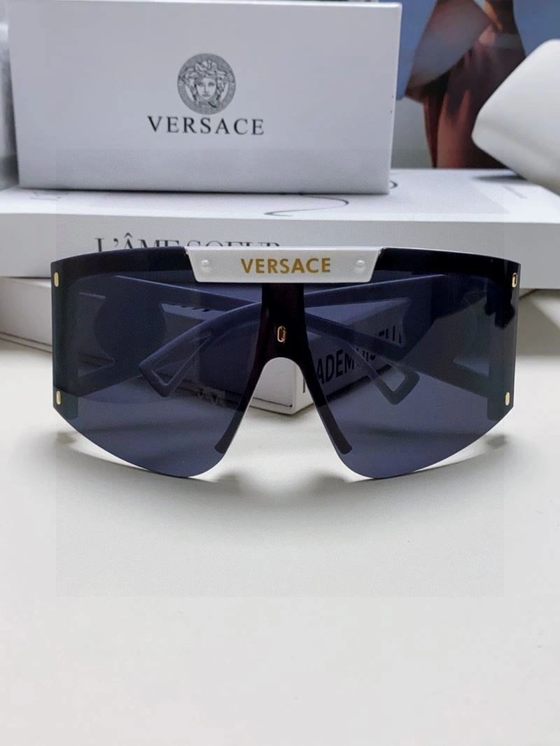 Versace Sunglasses Minimalist 282535