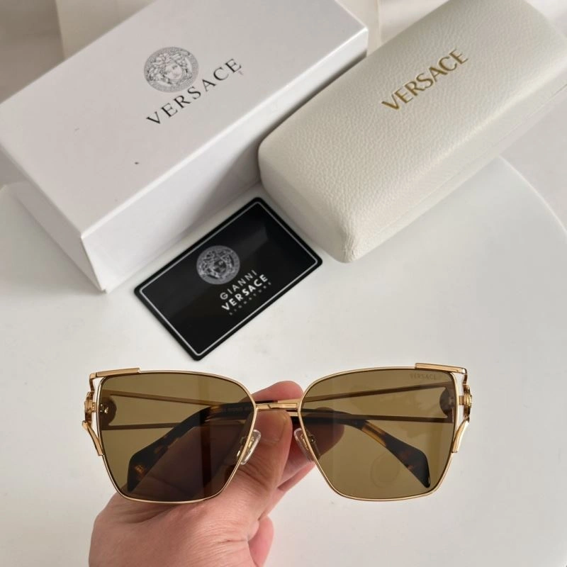 Vibrant Versace Sunglasses 282552