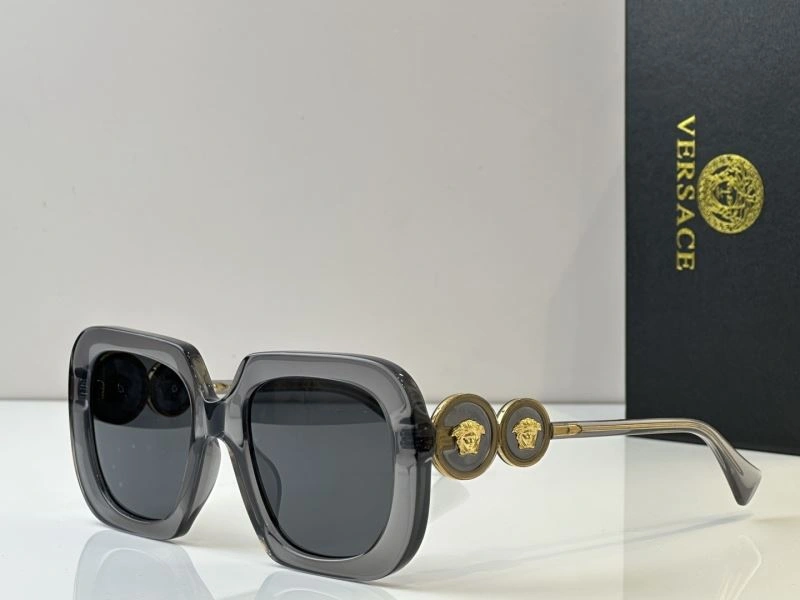 Versace Sunglasses Minimalist 282640
