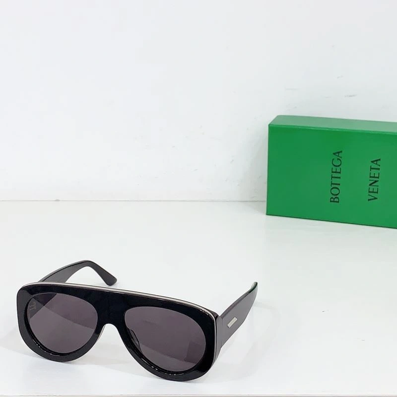Versace Sunglasses Fashionable 282630