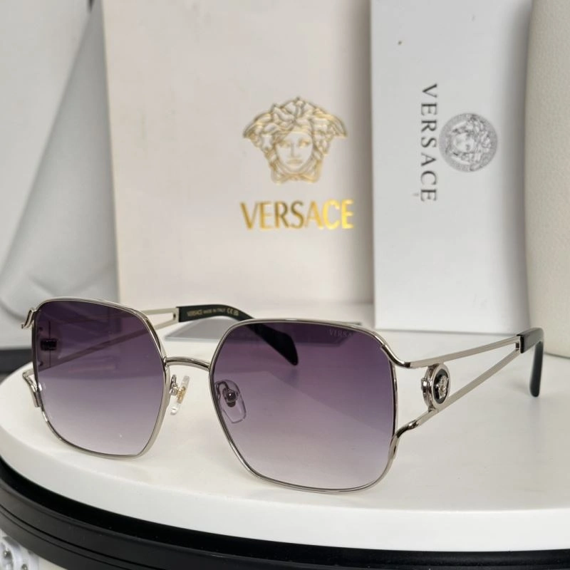 Lightweight Versace Sunglasses 282609