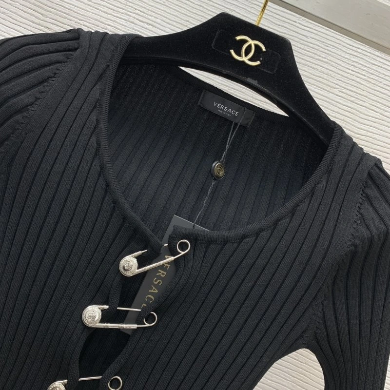 OdorResistant Versace Sweaters 174976