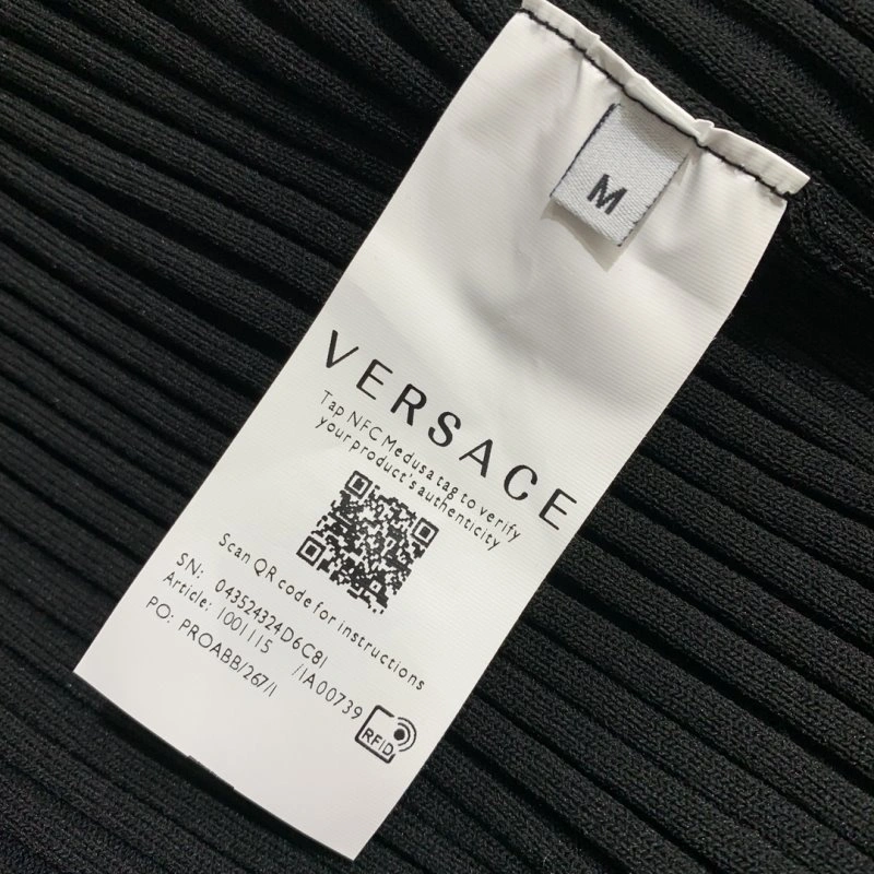 OdorResistant Versace Sweaters 174976