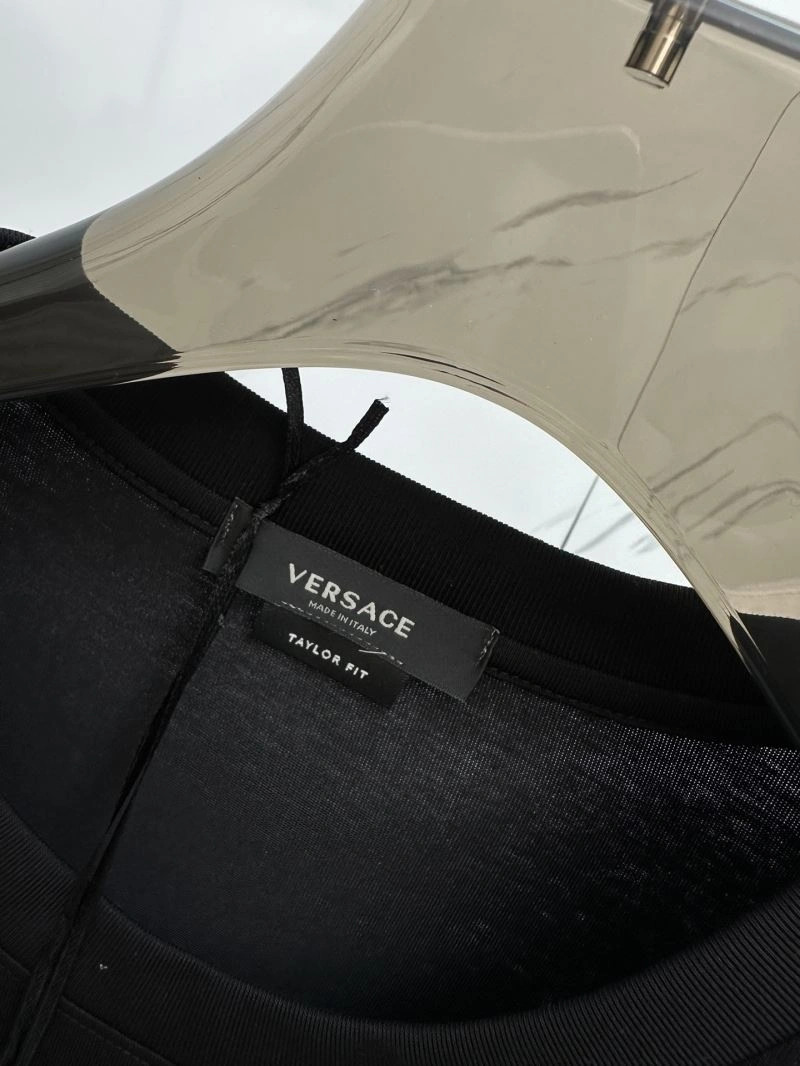 Sustainable Versace T-Shirts 175663