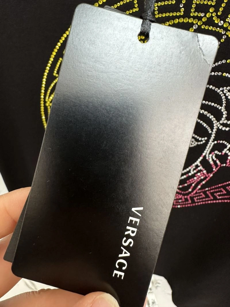 Sustainable Versace T-Shirts 175663