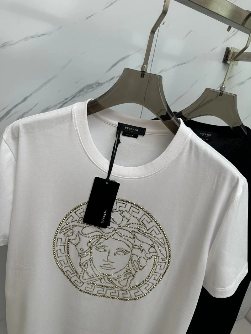 Versace T-Shirts Resilient 175657
