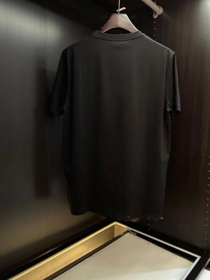 Trendsetting Versace T-Shirts 175640