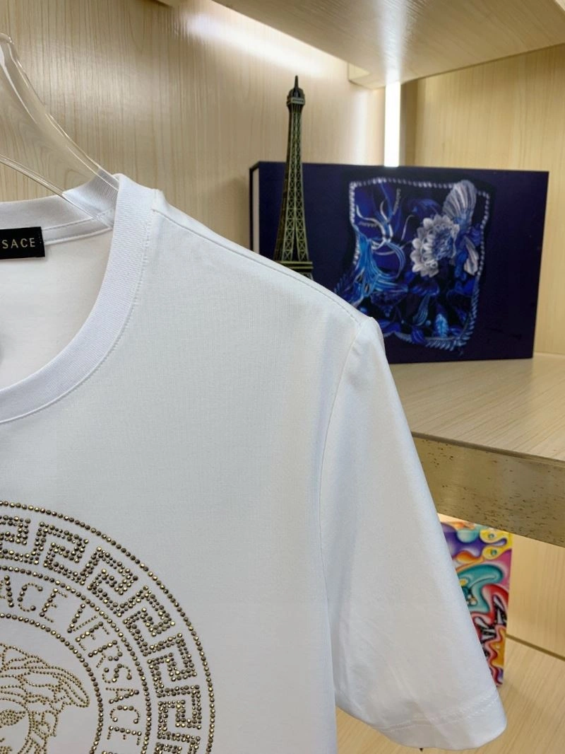 Practical Versace T-Shirts 175637