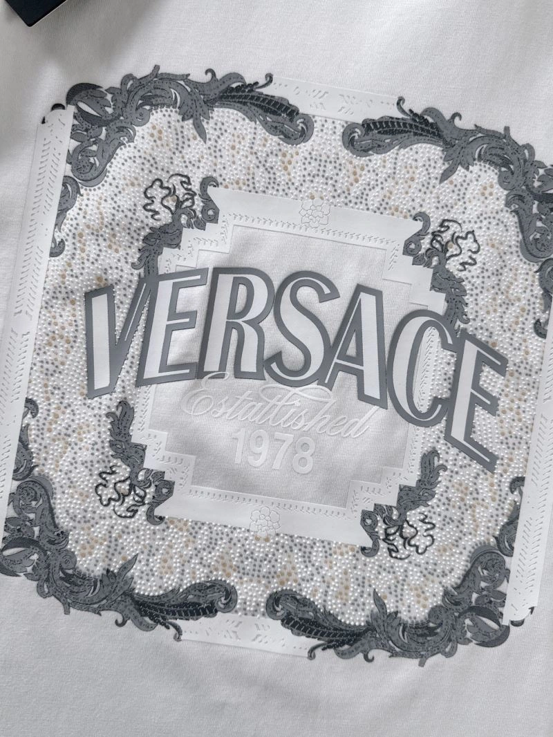Versace T-Shirts Neat 175708