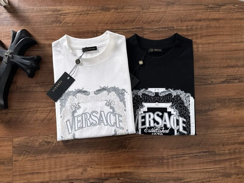 Versace T-Shirts GoAnywhere 175633