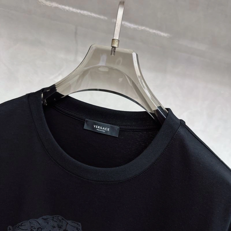 Compact Versace T-Shirts 175631