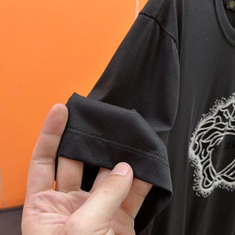 Versace T-Shirts Soft 175602
