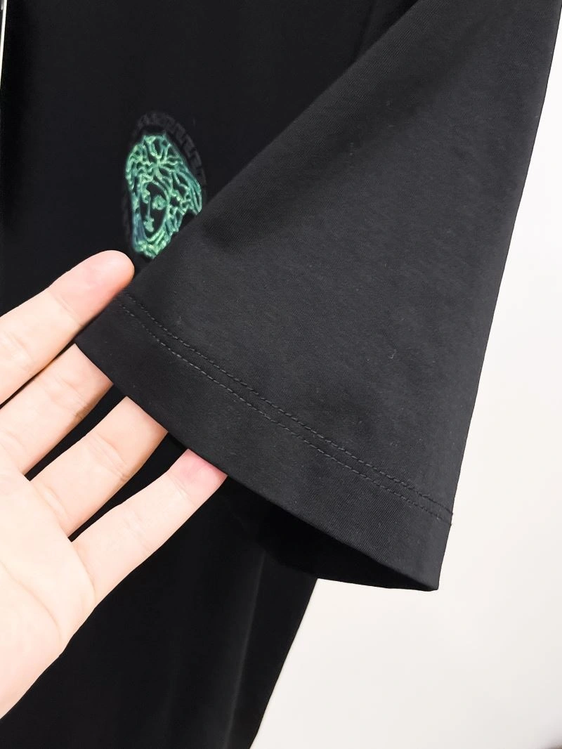 Sophisticated Versace T-Shirts 175571