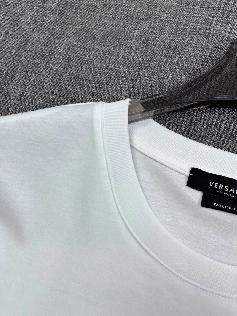 Versace T-Shirts AllSeason 175577
