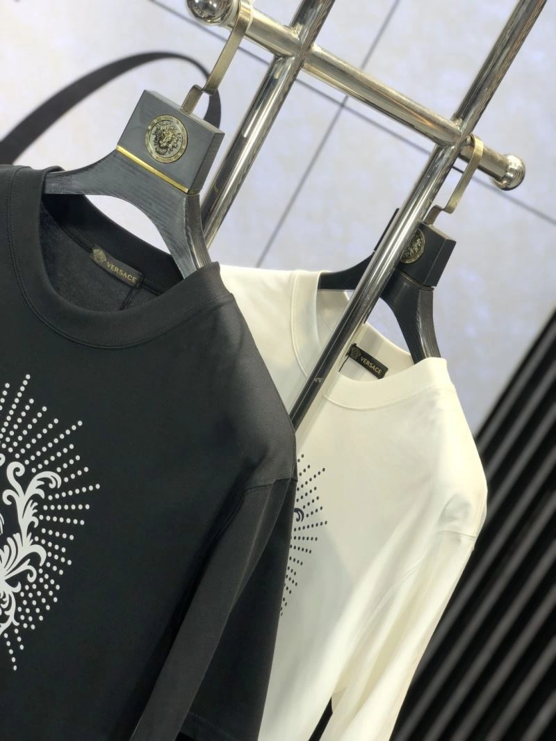Versace T-Shirts Soft 175524