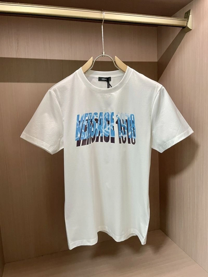 Versace T-Shirts Lightweight 175481