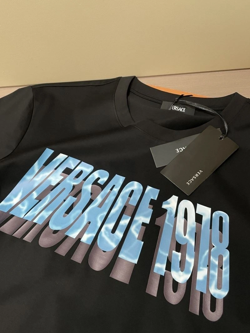 Versace T-Shirts Lightweight 175481