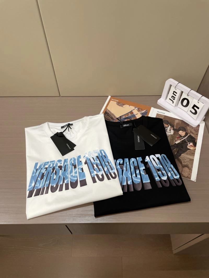 Versace T-Shirts Lightweight 175481