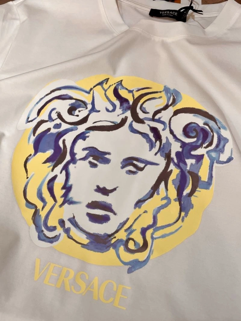 Reliable Versace T-Shirts 175519
