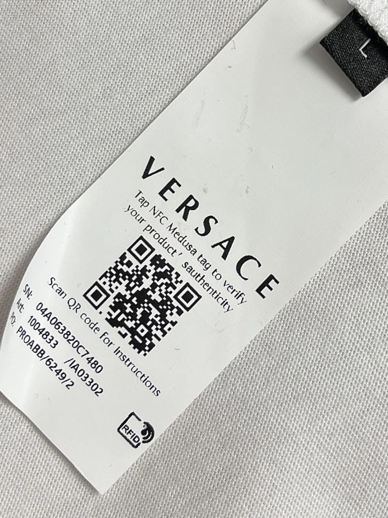 Sleek Versace T-Shirts 175473