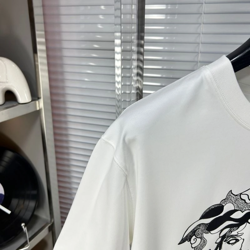 Versace T-Shirts Youthful 175463