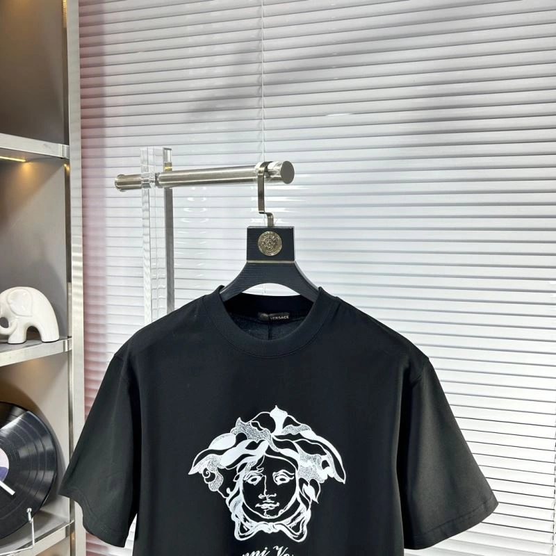 Versace T-Shirts Stylish 175465