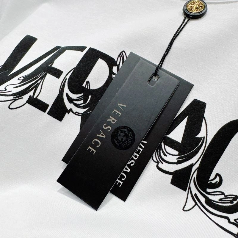 Versace T-Shirts Lightweight 175500