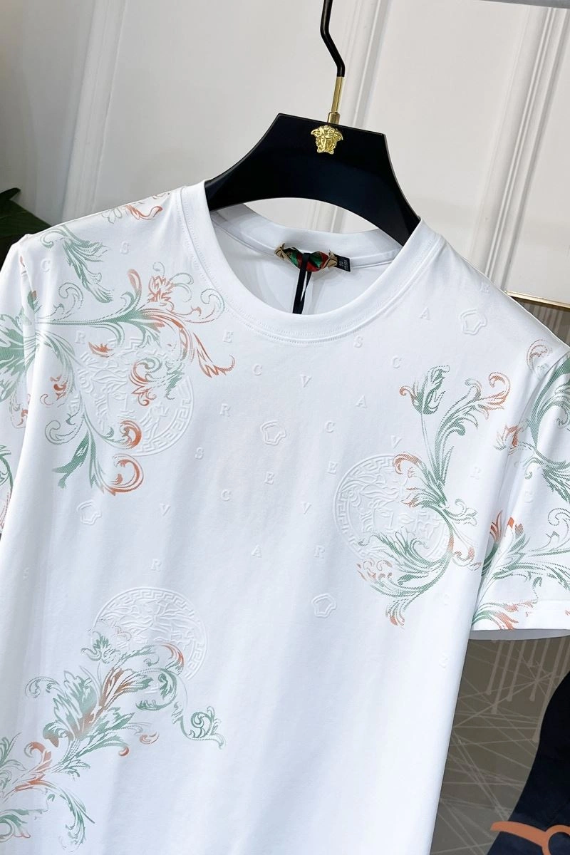 Timeless Versace T-Shirts 175494