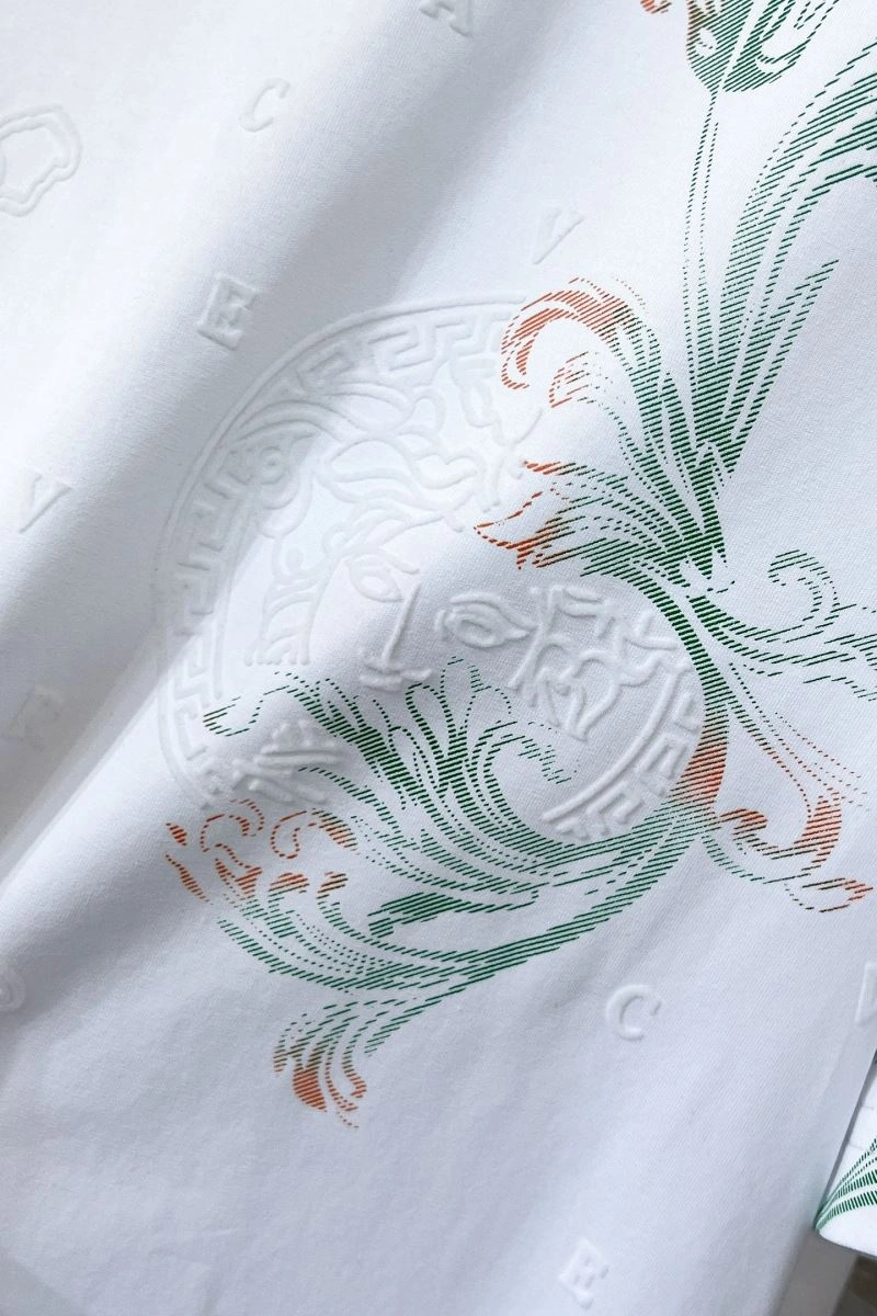 Timeless Versace T-Shirts 175494