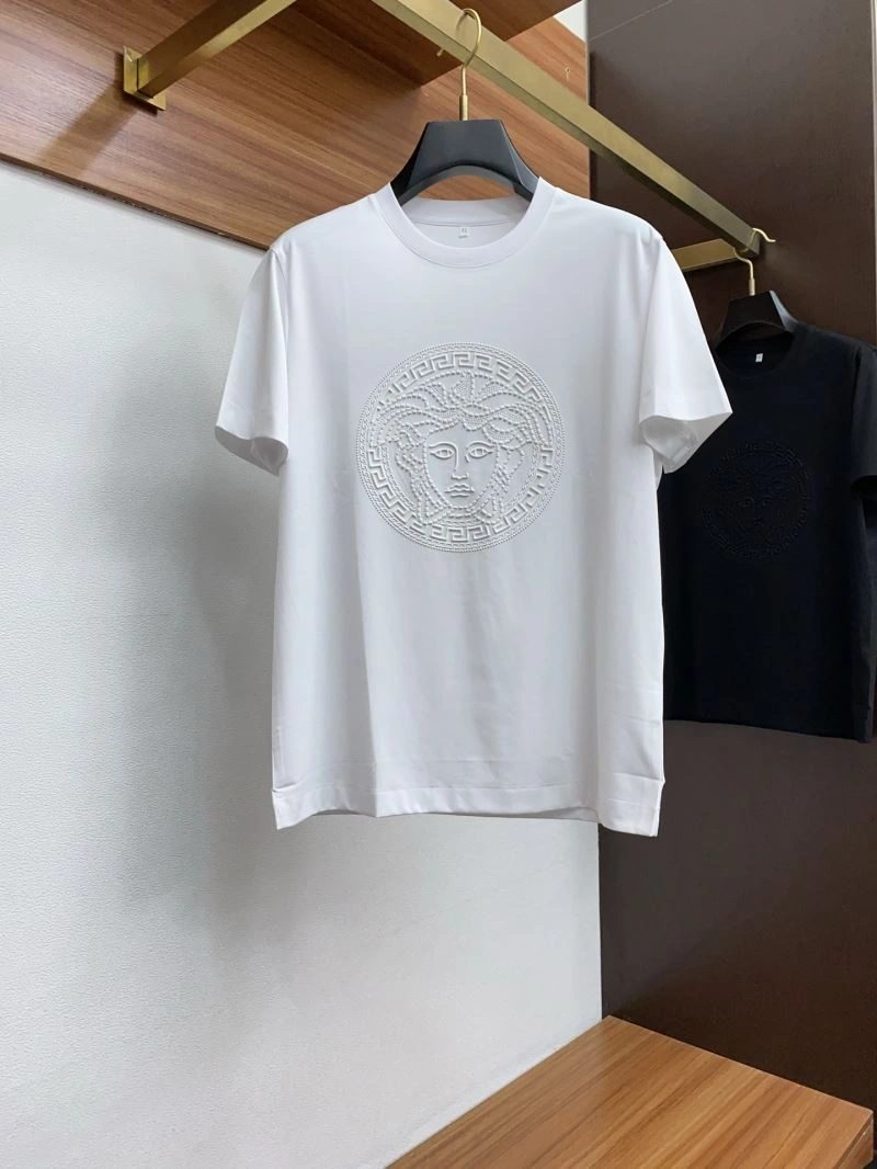 Fashionable Versace T-Shirts 175444