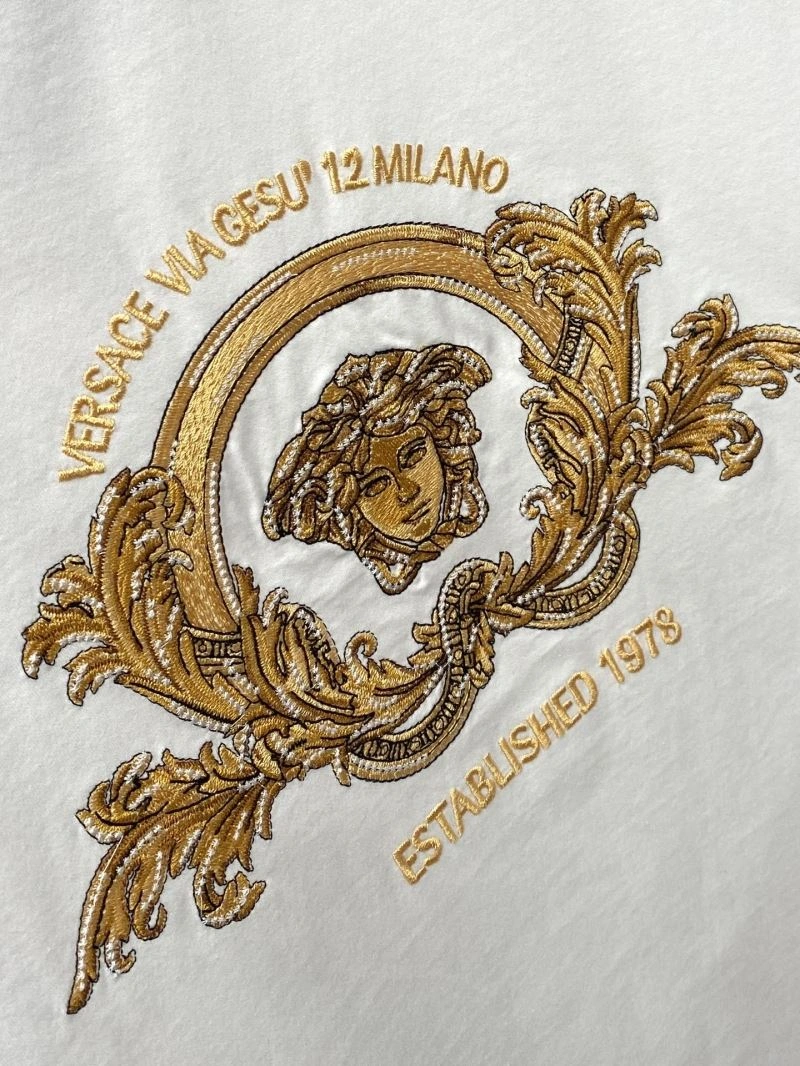 Versace T-Shirts Resilient 175446