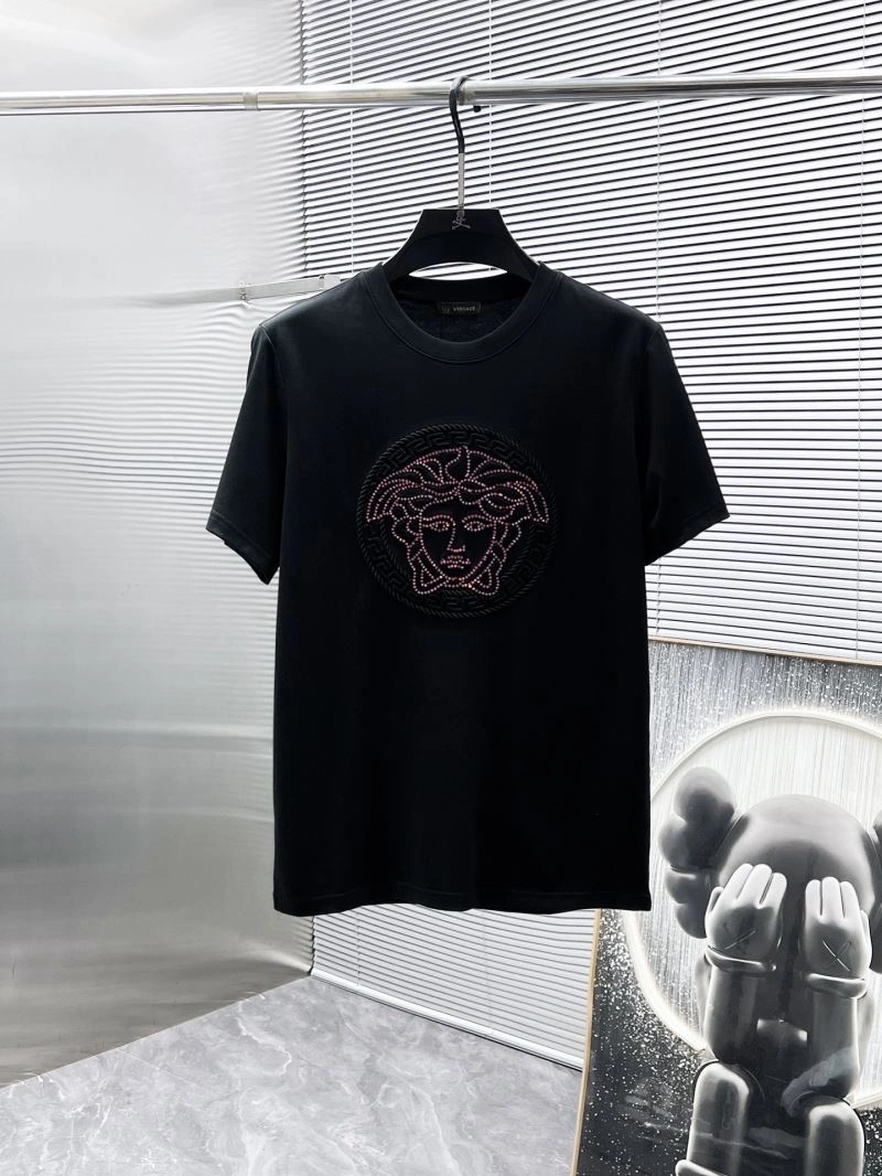 Compact Versace T-Shirts 175430