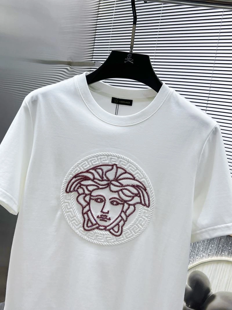Compact Versace T-Shirts 175430