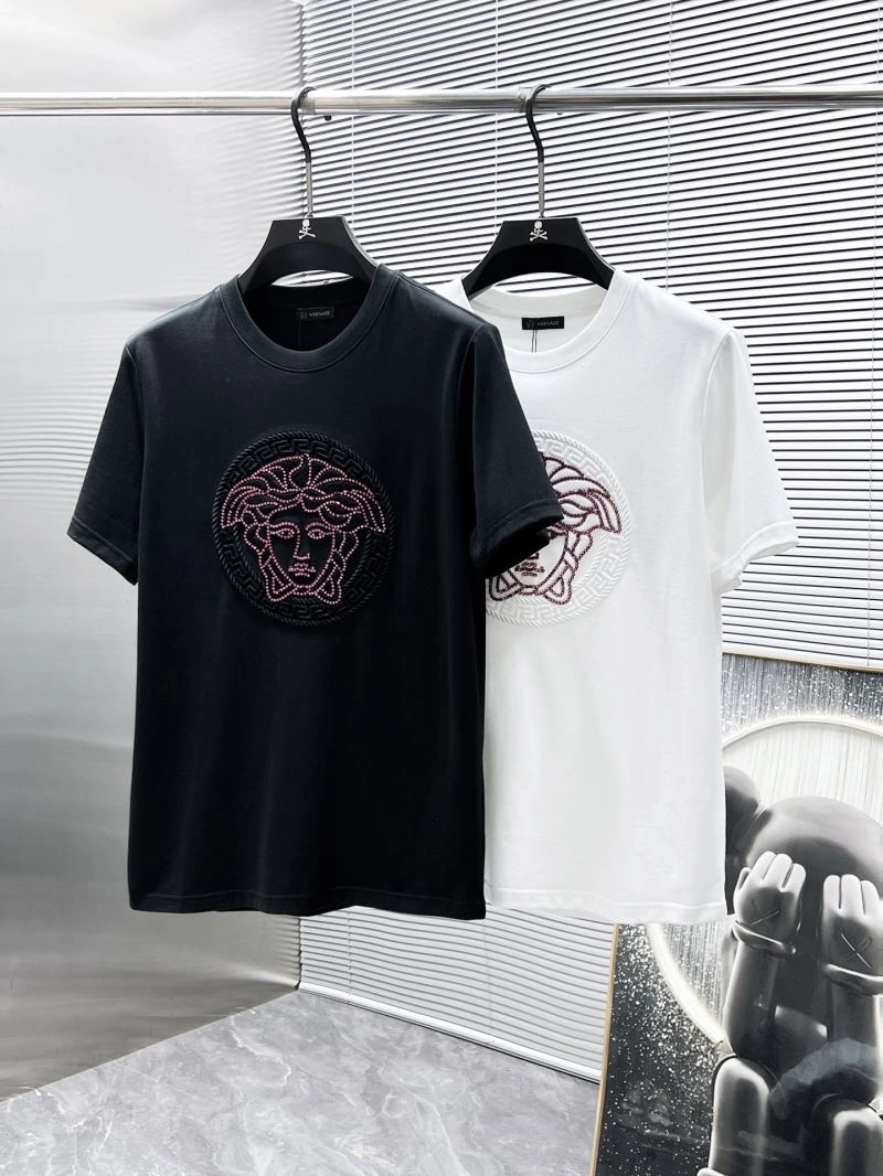 Compact Versace T-Shirts 175430