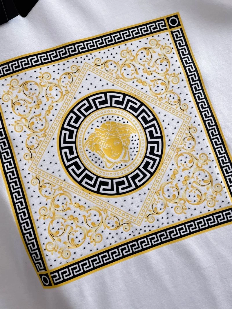 Versace T-Shirts GoAnywhere 175460