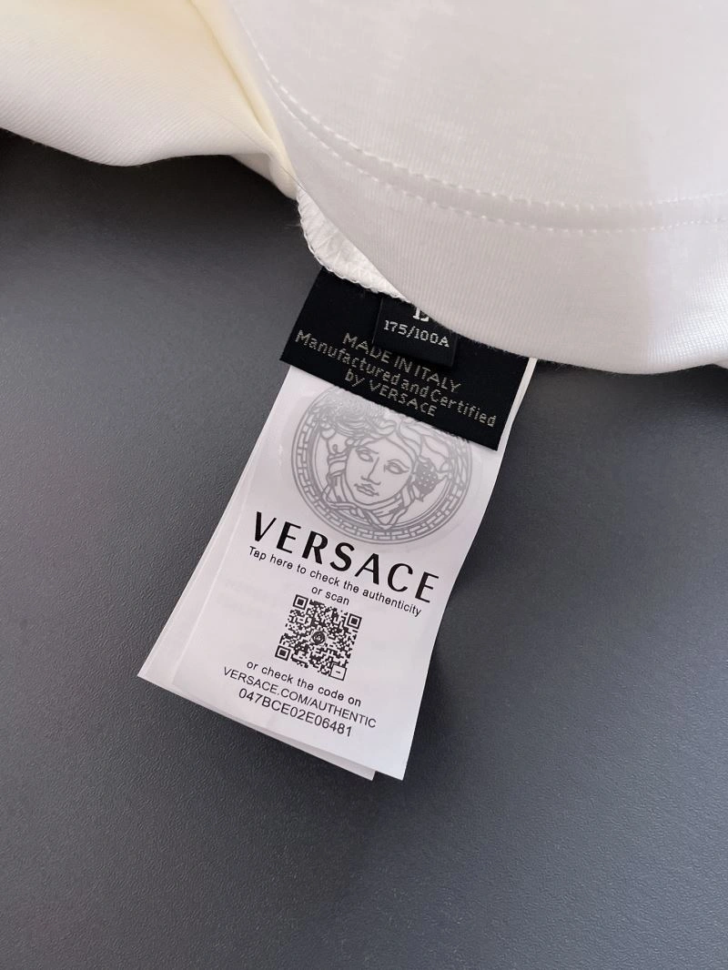 Versace T-Shirts TimelessDesign 175425