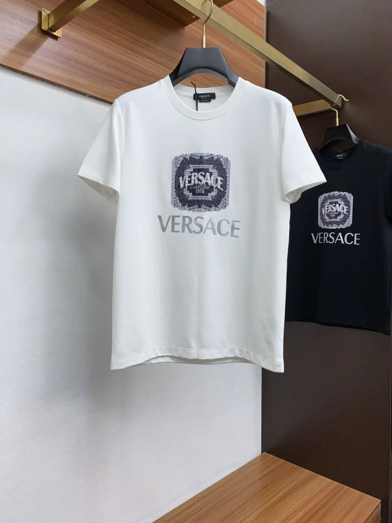 Versace T-Shirts Minimalist 175354