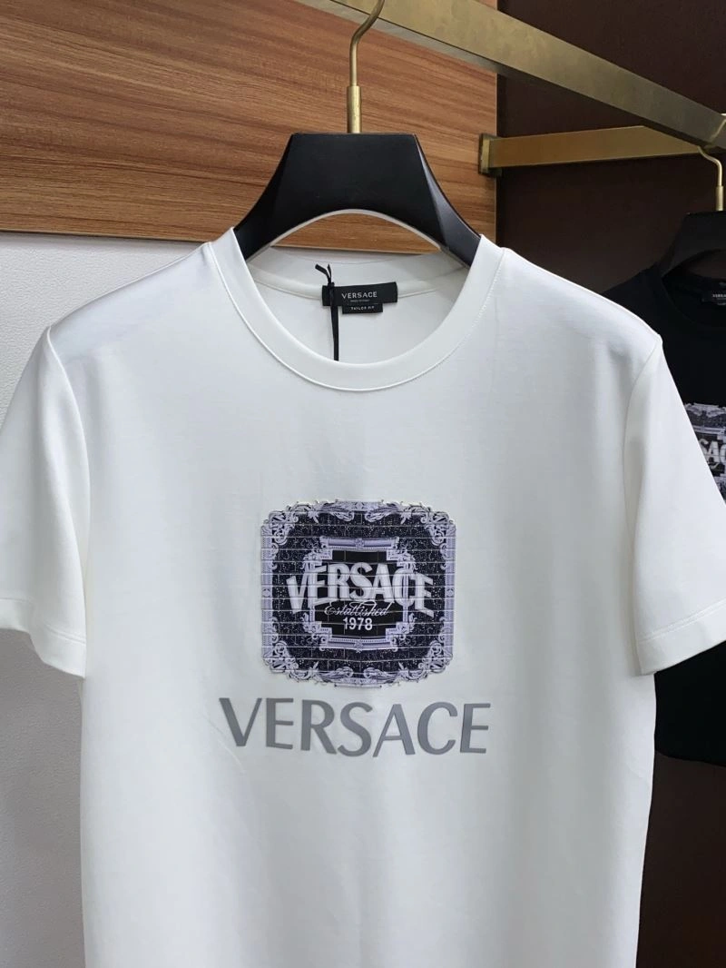 Versace T-Shirts Minimalist 175354