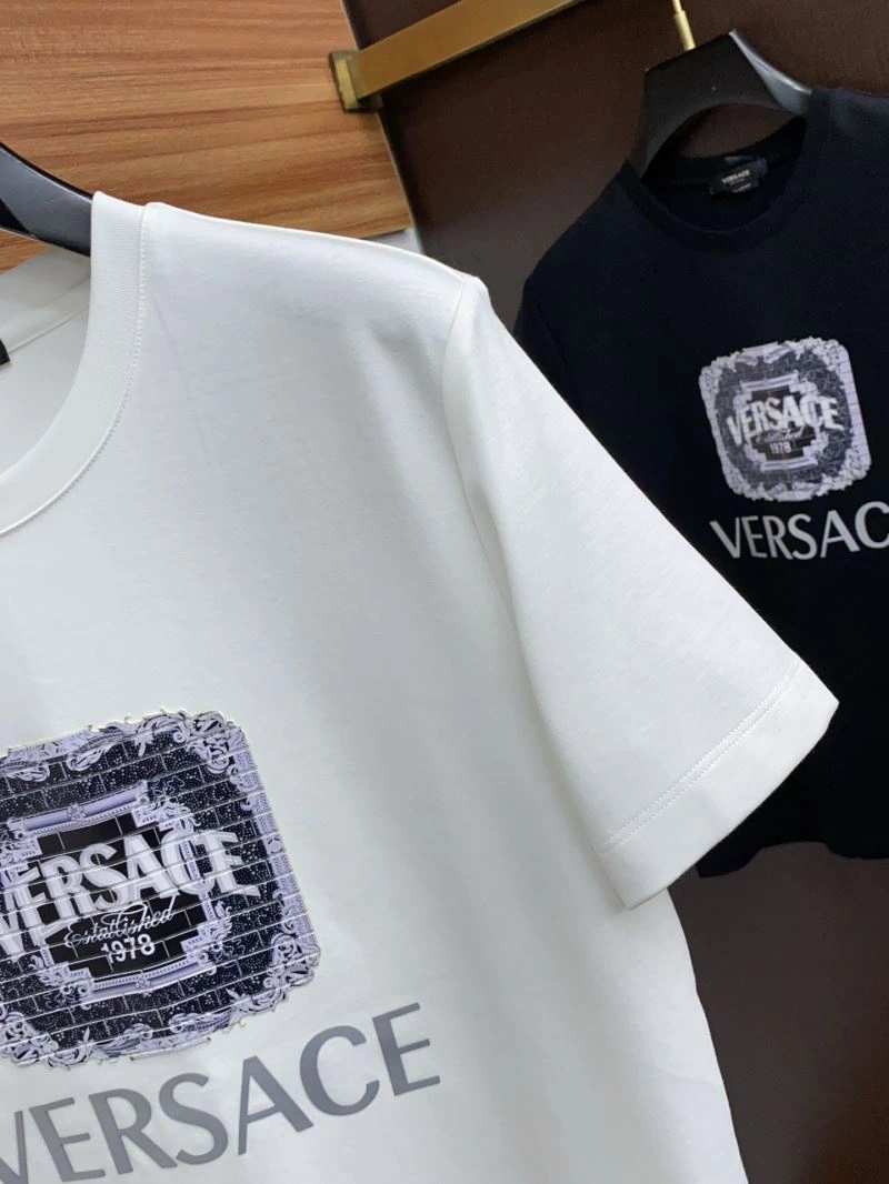 Versace T-Shirts Minimalist 175354