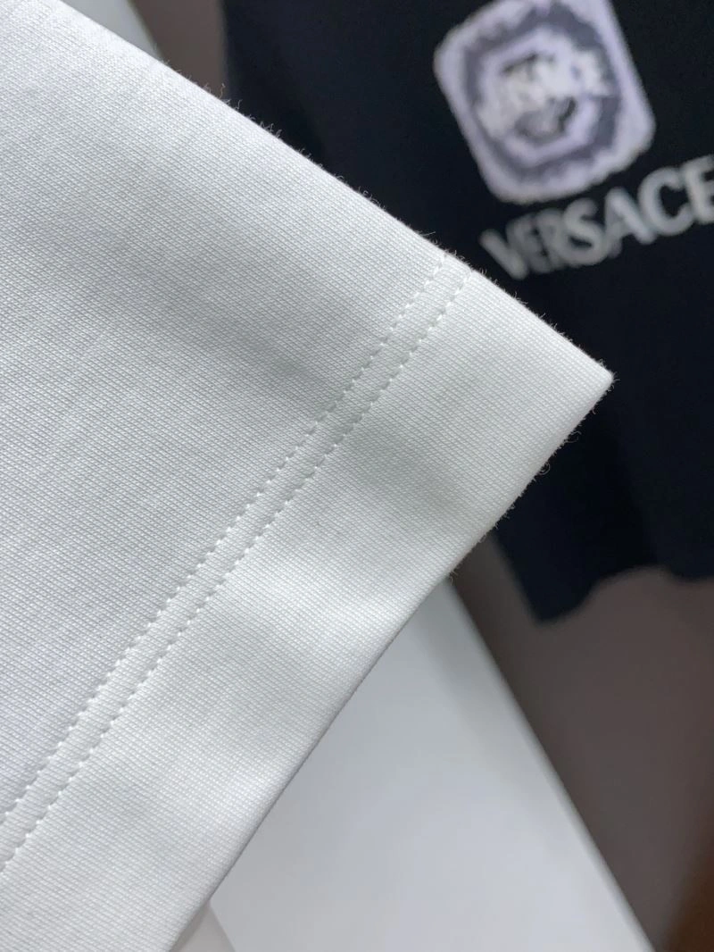 Versace T-Shirts Minimalist 175354