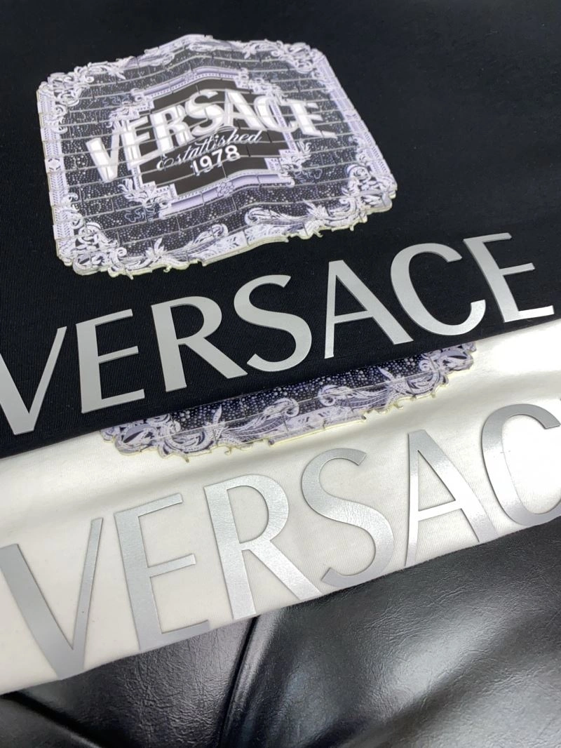Versace T-Shirts Minimalist 175354