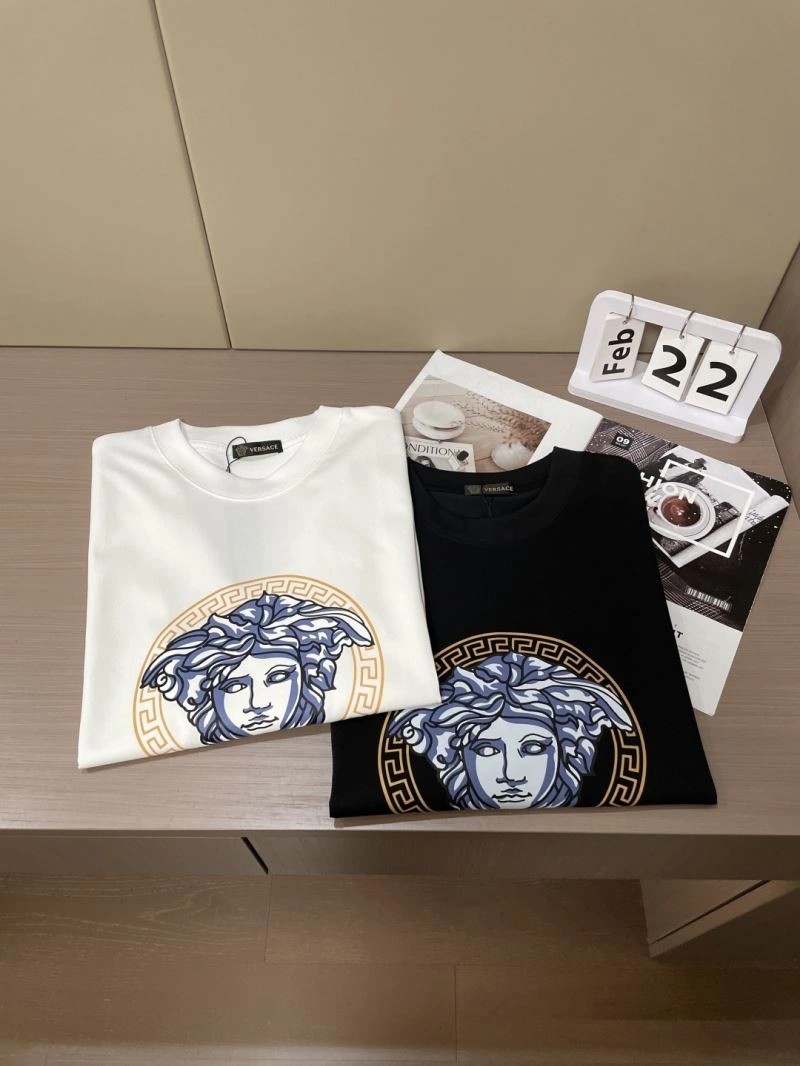 Versace T-Shirts Lightweight 175365