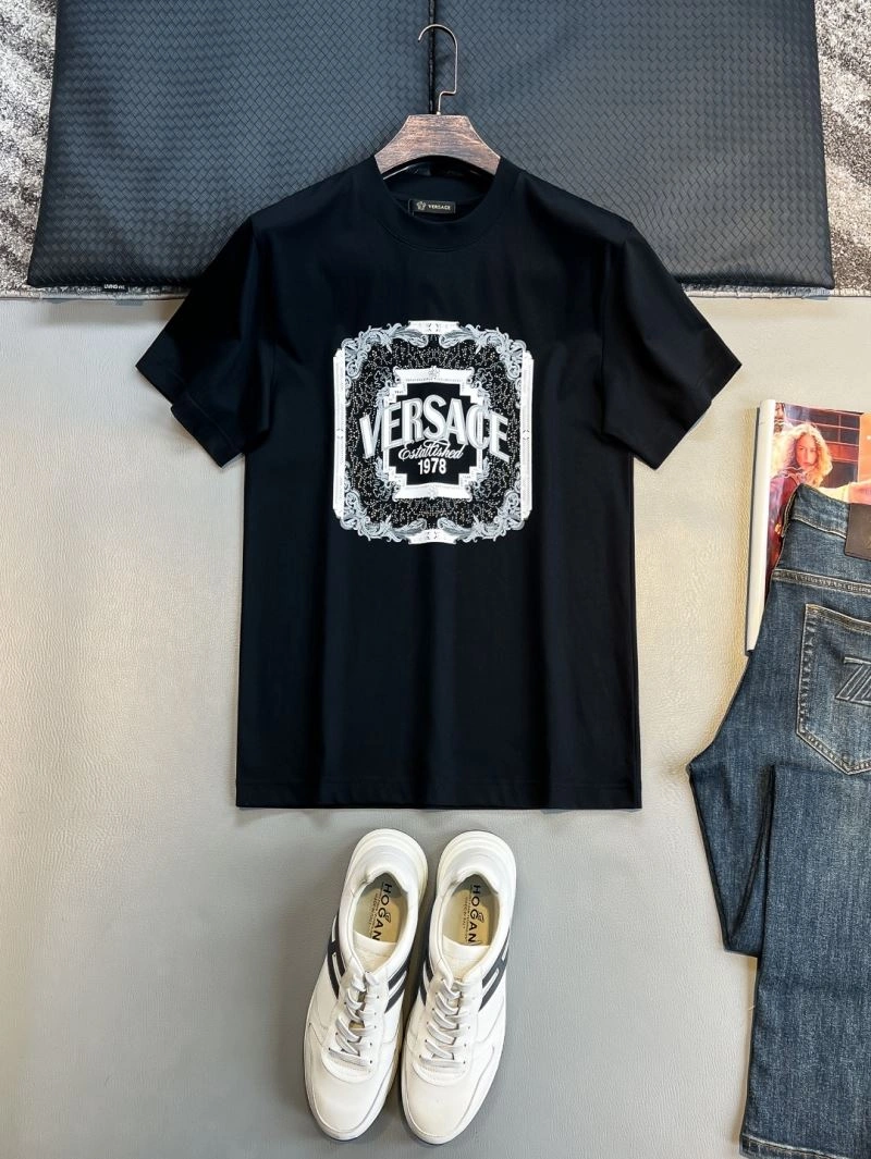 Durable Versace T-Shirts 175338