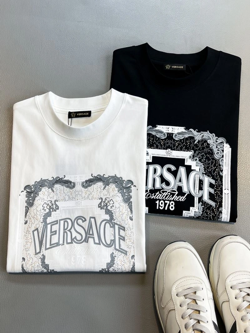 Durable Versace T-Shirts 175338