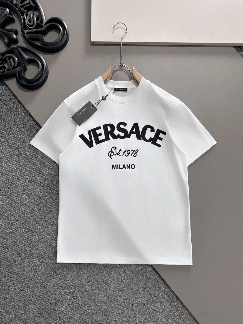 Functional Versace T-Shirts 175333