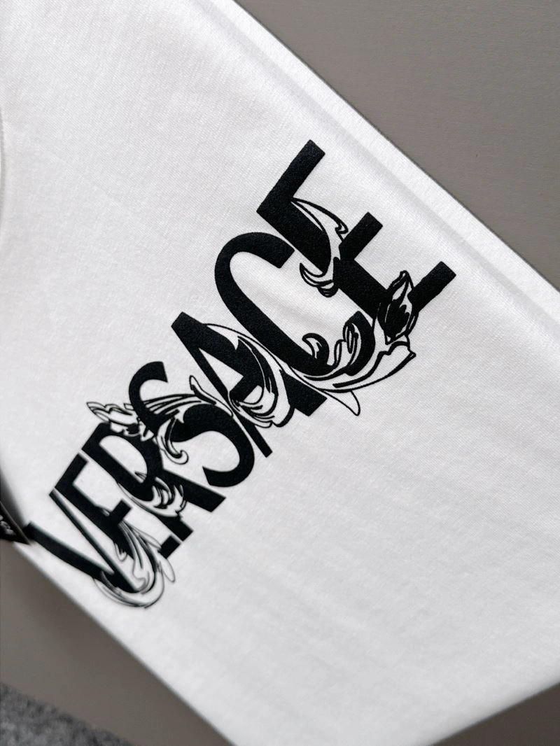 Functional Versace T-Shirts 175333