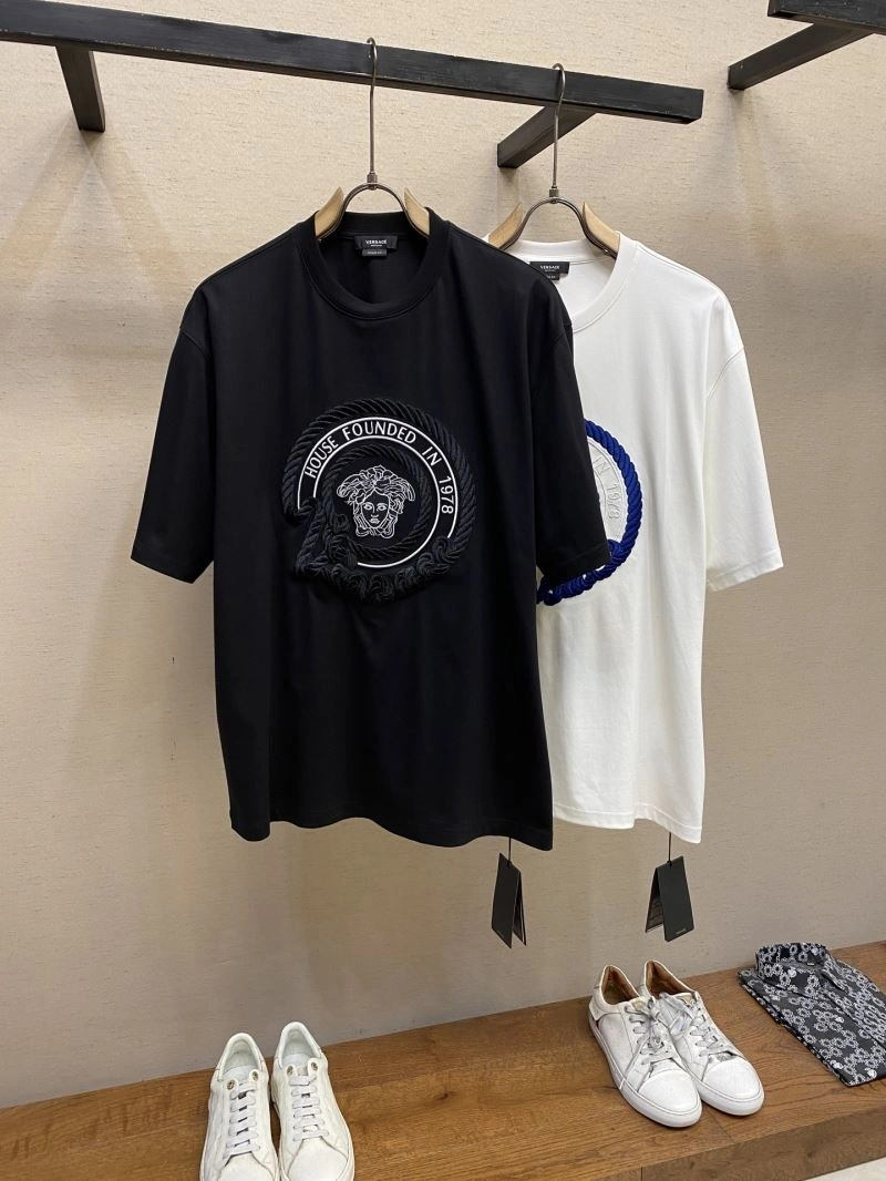 Versace T-Shirts WaterResistant 175405