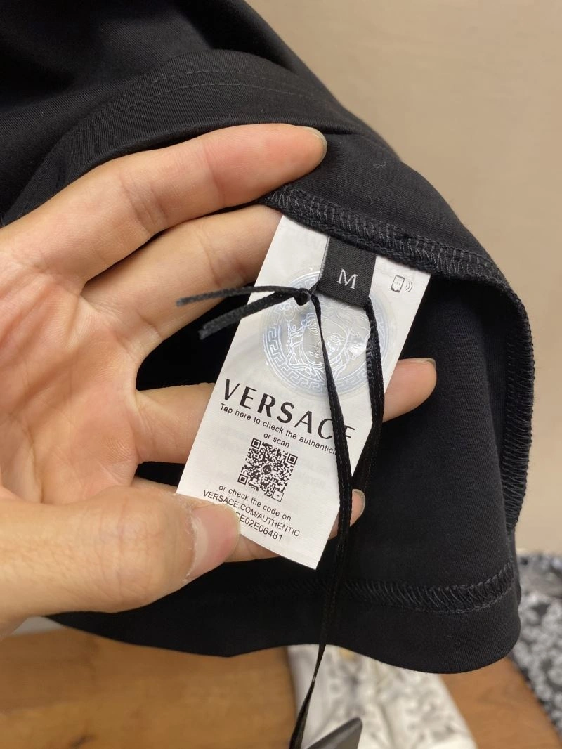 Versace T-Shirts WaterResistant 175405