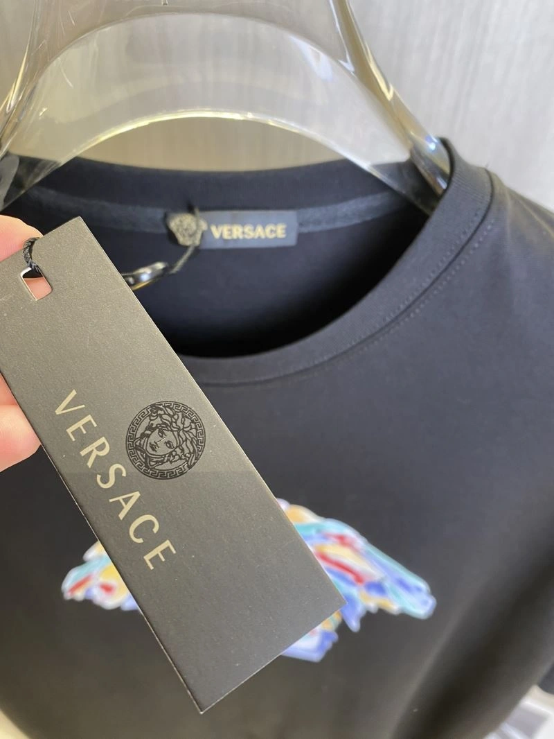 Fashionable Versace T-Shirts 175307