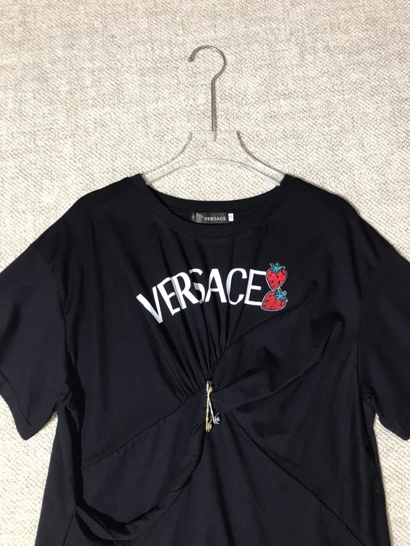 Trendsetting Versace T-Shirts 175031